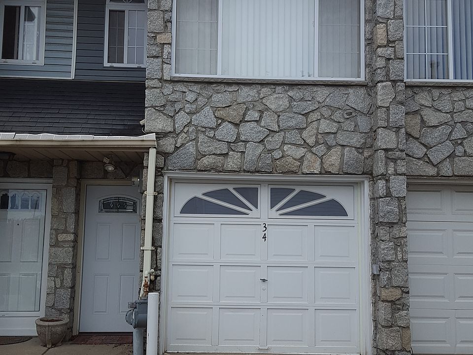 1st image of 34 Temple Ct