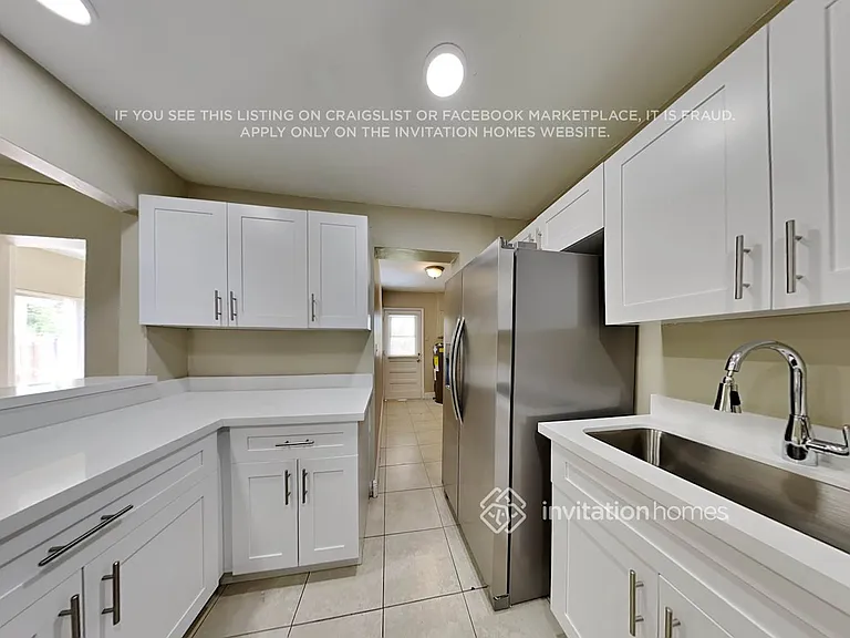 2411 Utopia Dr — Photo 6