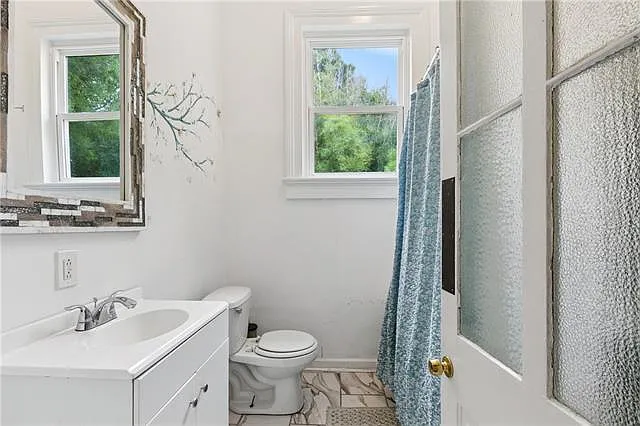 3324 Banks St — Photo 10