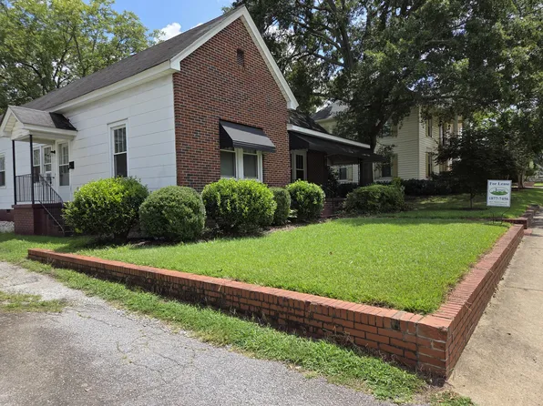 402 N Main St, Greer, SC 29650