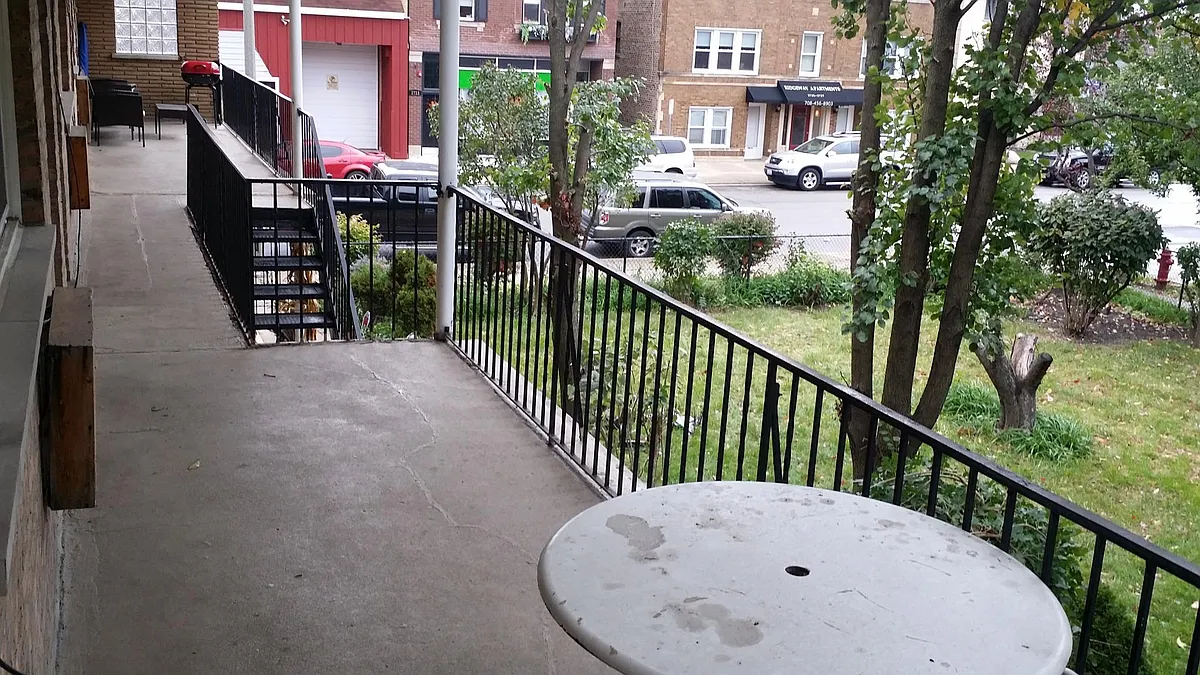Building Photo - 2716 Ridgeland Ave #108