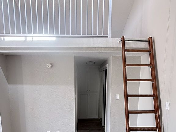 2nd image of 279 Branch St #I