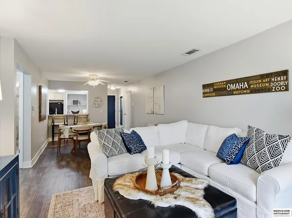 134 N 36th St APT 4, Omaha, NE 68131