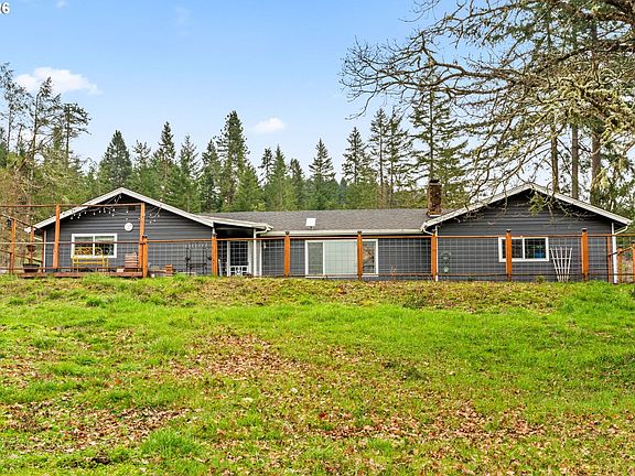 3rd image of 31510 Camas Swale Rd