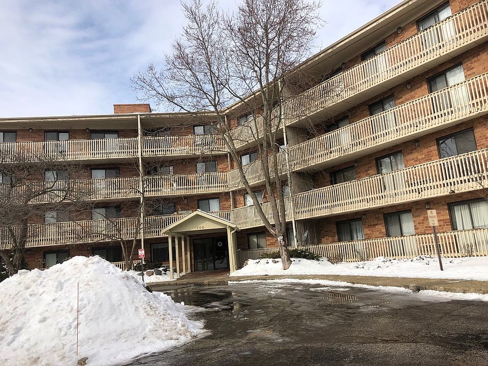 1st image of 1700 Wedgewood Dr APT 409