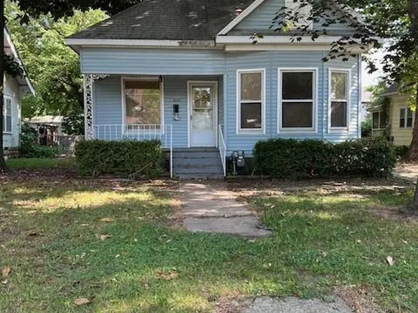 705 W 8th St, Pittsburg, KS 66762