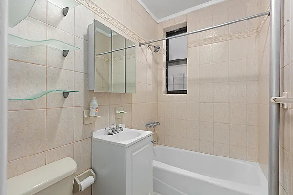 Rented by Keller Williams NYC | media 17