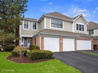 308 Roscommon Ct, Glen Ellyn, IL