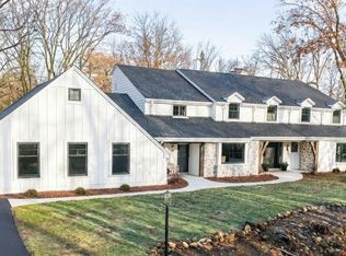 10525 North Fairway LANE, Mequon, WI 53092