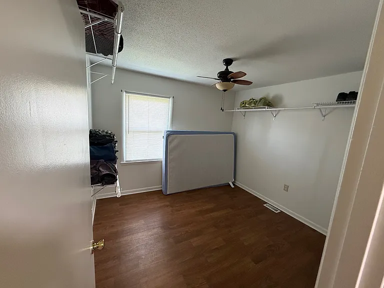 123 Chris Dr — Photo 19