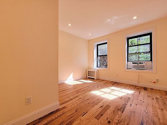 1st image of 223 W 16th St #Xx