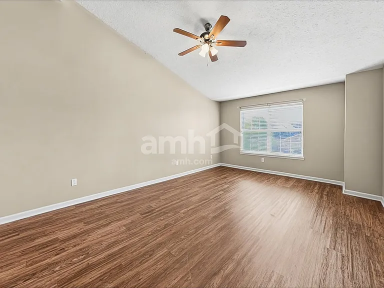 10942 Alamosa Dr — Photo 10