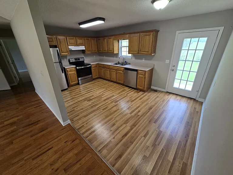 2353 Crescent Club Dr — Photo 3