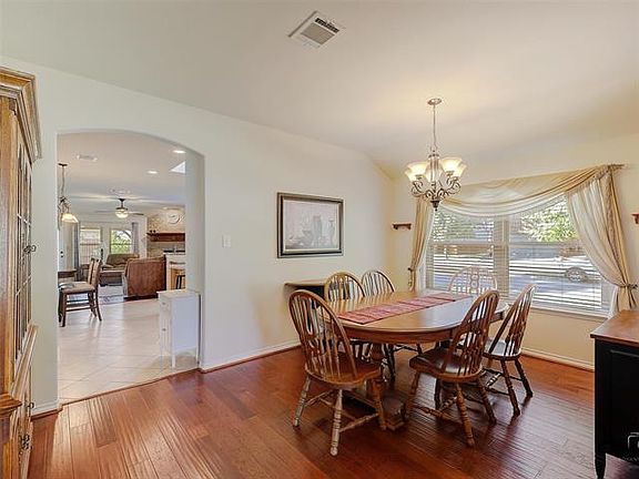 5th image of 3823 White Summit Ln
