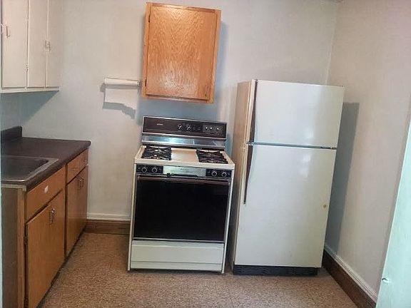 5th image of 907 Carbon St #1