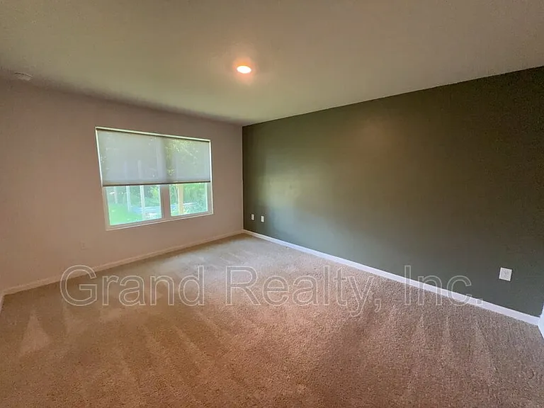 5482 Peach Dr — Photo 9