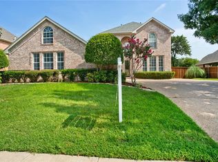 1021 Carousel Dr, Bedford, TX 76021