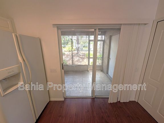 5th image of 2327 Lake Woodberry Cir