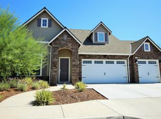 4058 Rall Ave, Clovis, CA 93619