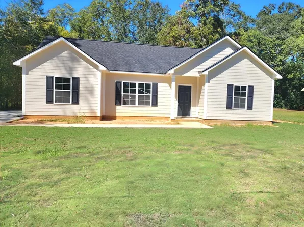 352 6th Ave NE, Dawson, GA 39842