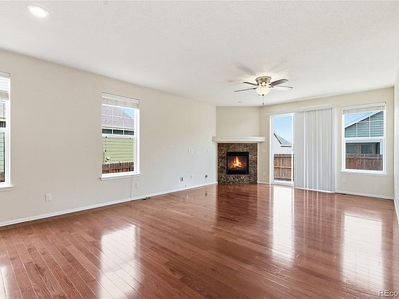 4th image of 16076 Columbine Place