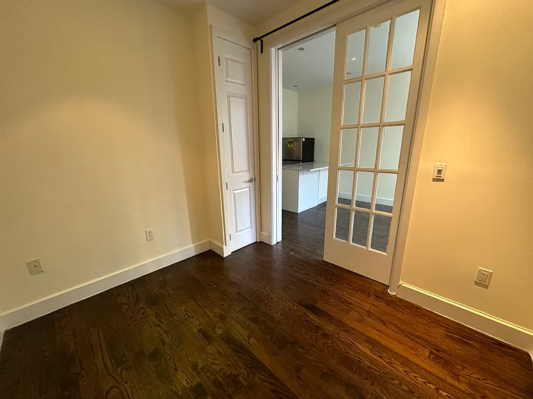 306 W 22nd St #2A — Photo 9