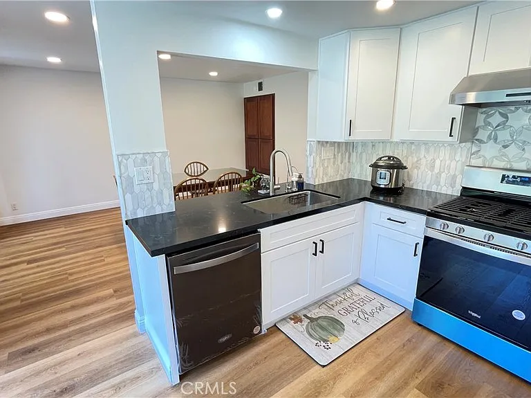 2085 Arbor Cir — Photo 20