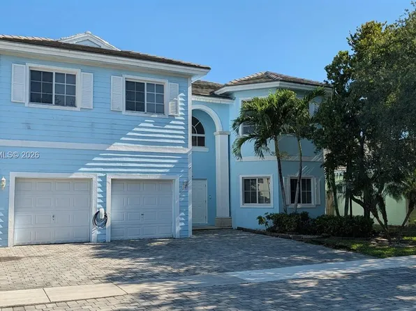 2882 NE 4th St, Homestead, FL 33033