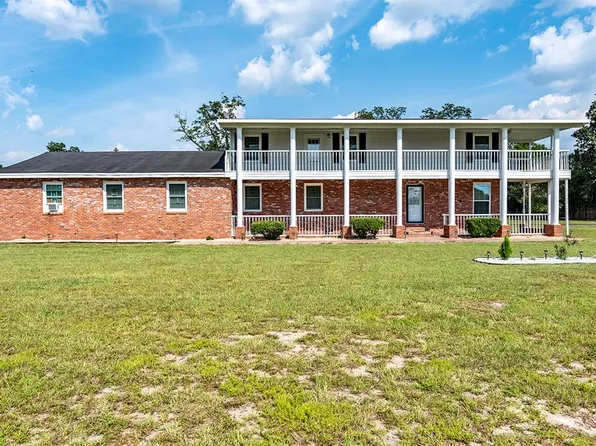 134 Church St N #E, Baconton, GA 31716