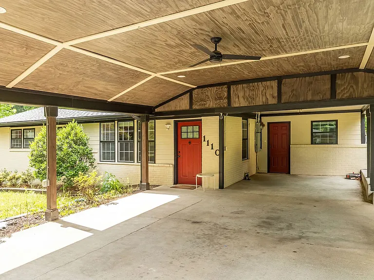 1110 Cherry Dr — Photo 4