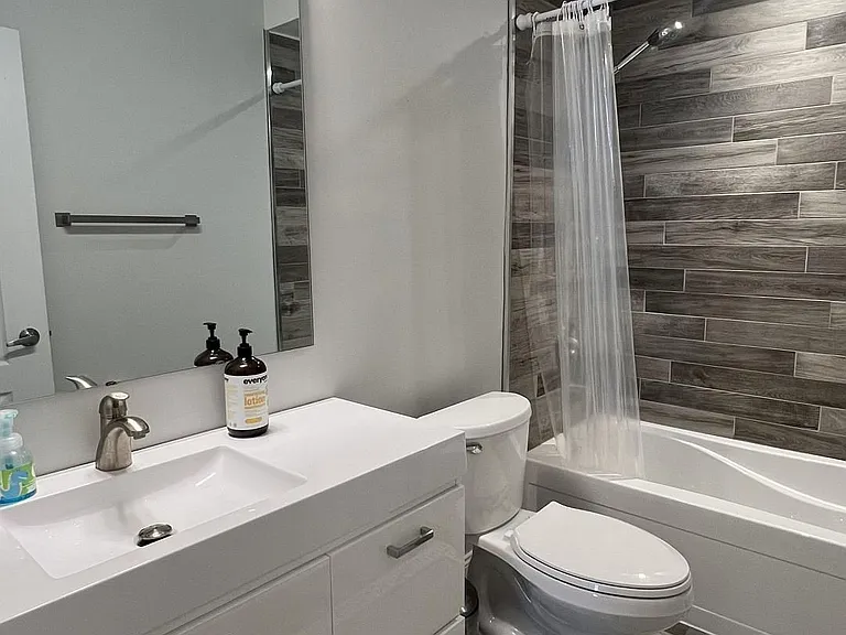 88 Baycliffe Dr — Photo 12
