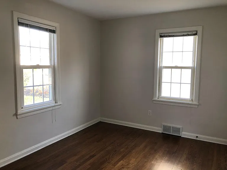 161 Elm St — Photo 29