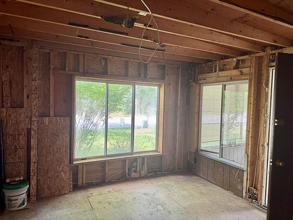 5th image of 3243 Port Austin Rd