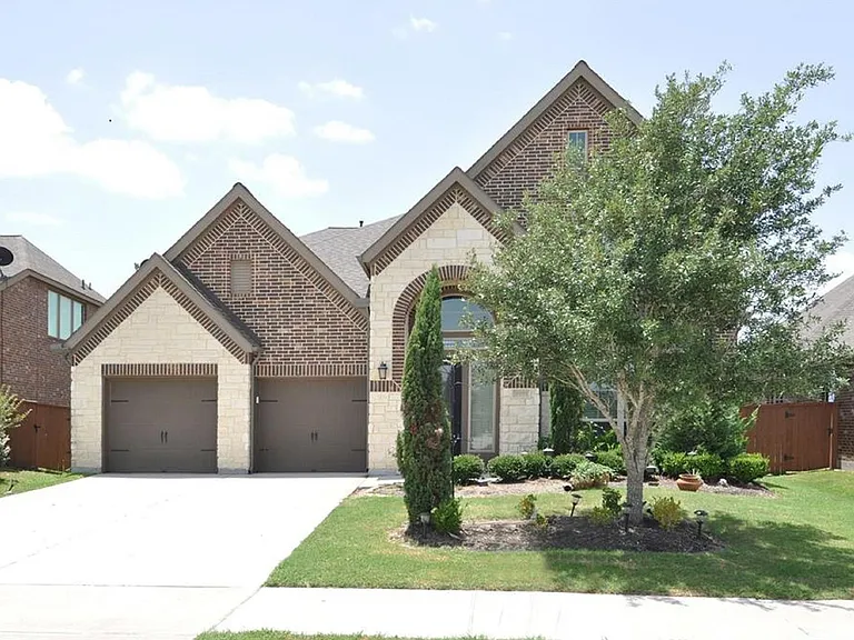 11002 Glenrothers Dr — Photo 1