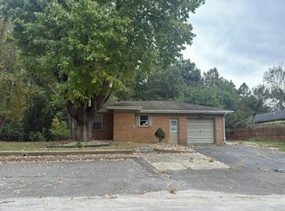 123 Earle St, Crane, IN 47522