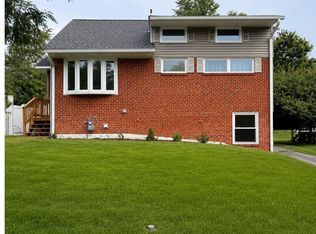 816 Crothers Ln, Rockville, MD 20852