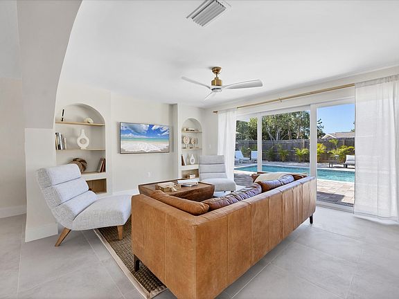 Living room with seamless outdoor access