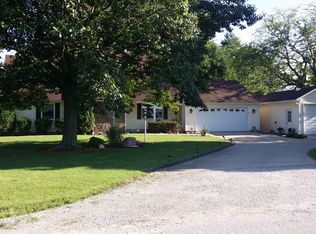 370 Sebring Rd, Springfield, IL 62707