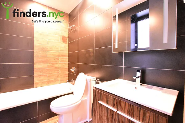 Rented by Clove Realty LLC | media 8