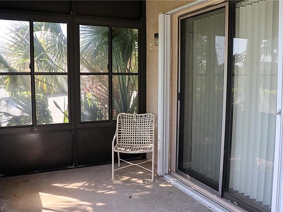 4th image of 5020 SW Courtyards Way APT 10