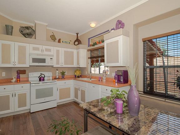 4th image of 578 W Parkwood Ct