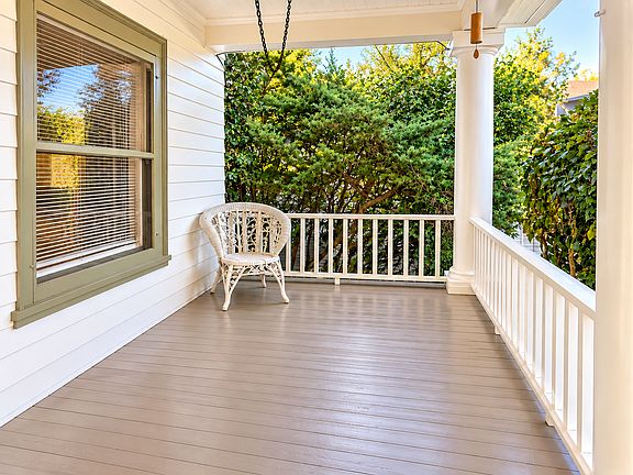 4th image of 7435 SW 17th Dr #2