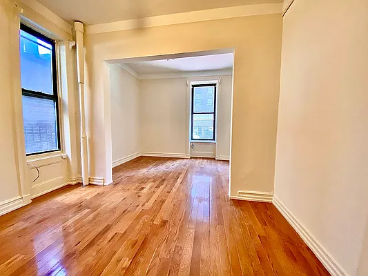 Rented by Bond New York | media 16