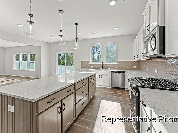 2nd image of 512 Castle Farm Rd #43P