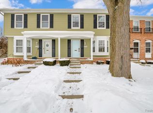 37346 Charter Oaks Blvd, Clinton Township, MI