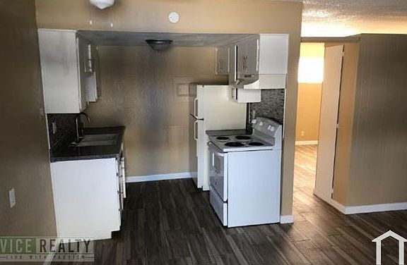 5th image of 2619 Sherwood St #21