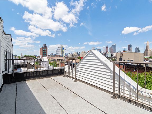 5th image of 714 Sackett St #F4