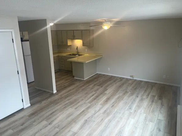 723 11th Ave S #723, Onalaska, WI 54650