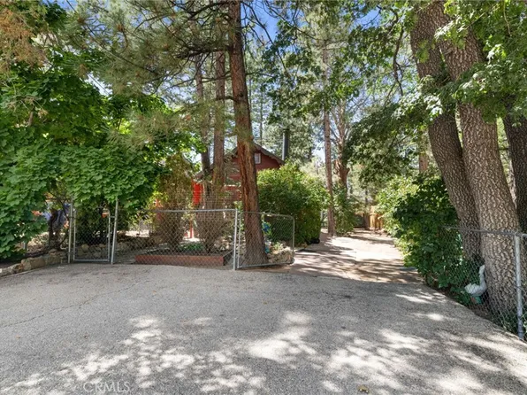 284 Moreno Ln, Sugarloaf, CA 92386