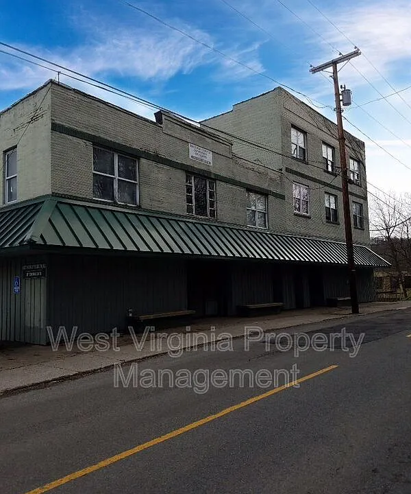 422 City Ave #8